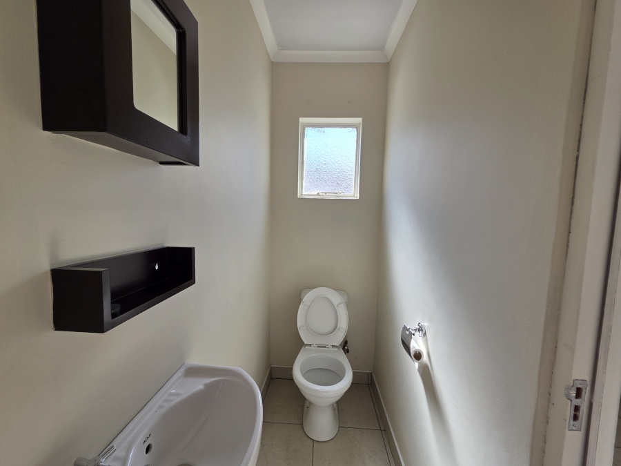 To Let commercial Property for Rent in Dagbreek Free State